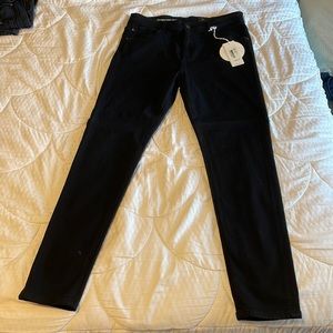 AG size 31 Farrah skinny ankle